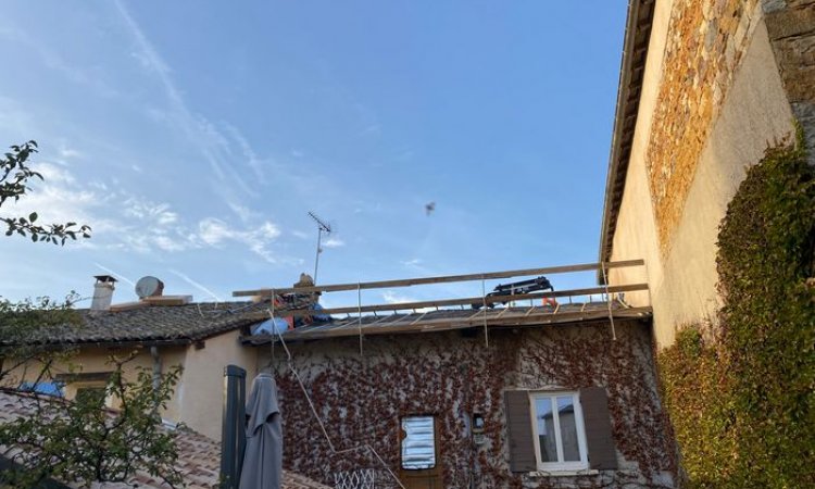 Charpentier professionnel pour réfection de toiture à Saint-Georges-de-Reneins