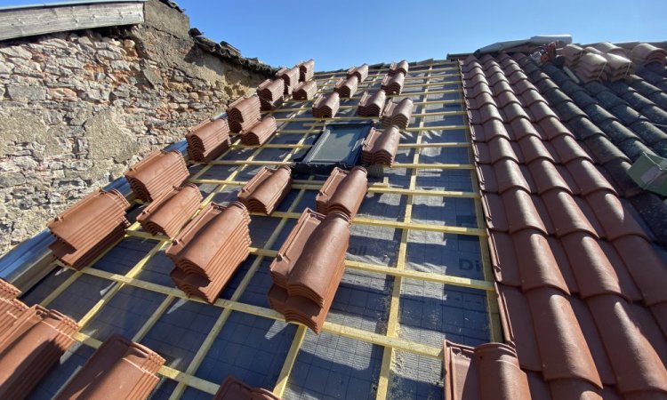  Réfection de toiture par couvreur à Belleville en Beaujolais